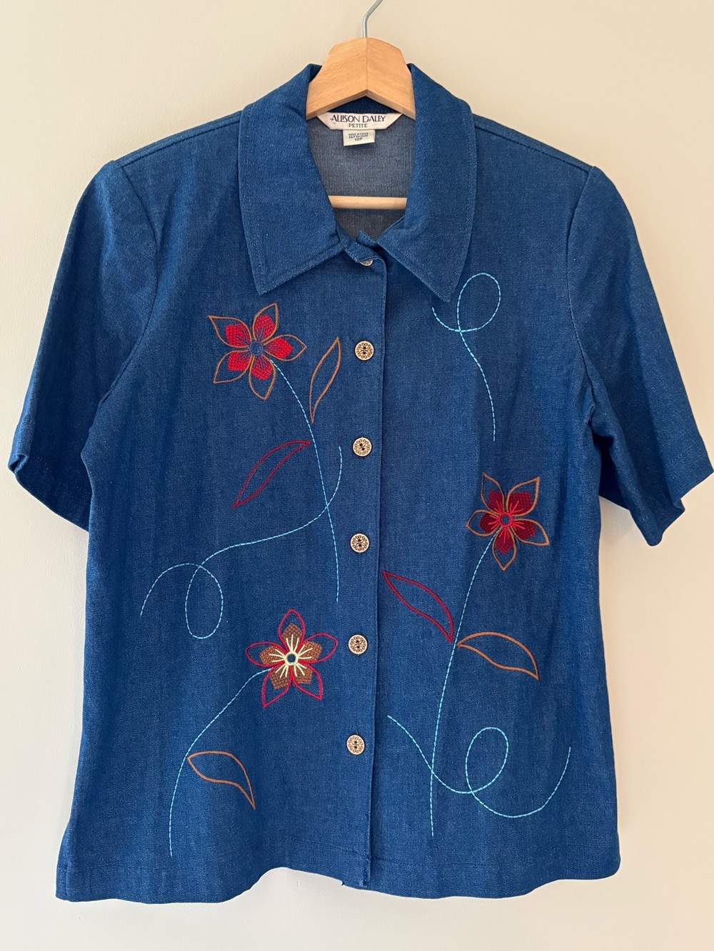ALLISON DALEY | Vintage Denim Embroidered Top | Size 10 Medium